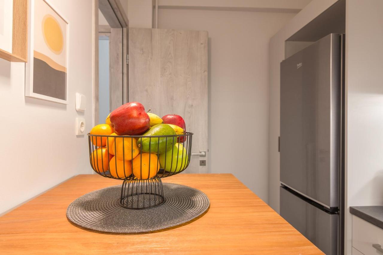 Spacious 2 Bedroom Apartment In Koukaki Athens Ngoại thất bức ảnh