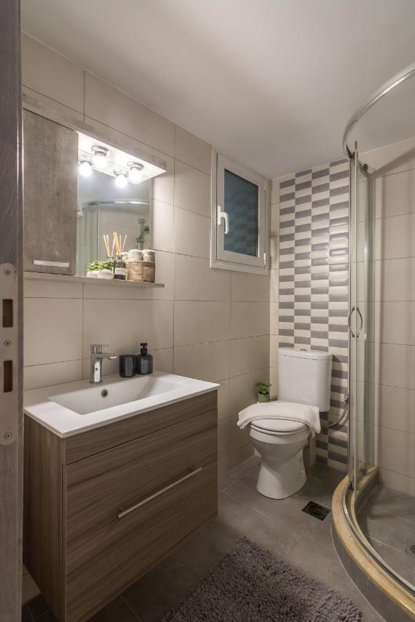 Spacious 2 Bedroom Apartment In Koukaki Athens Ngoại thất bức ảnh